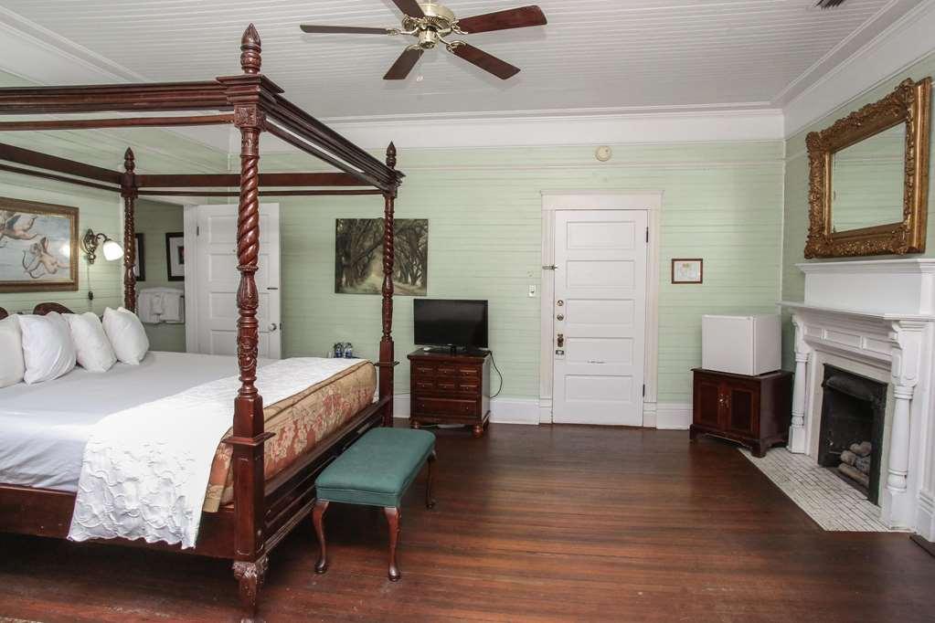 Coombs Inn & Suites Apalachicola Bagian luar foto