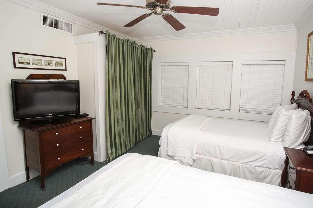 Coombs Inn & Suites Apalachicola Bagian luar foto