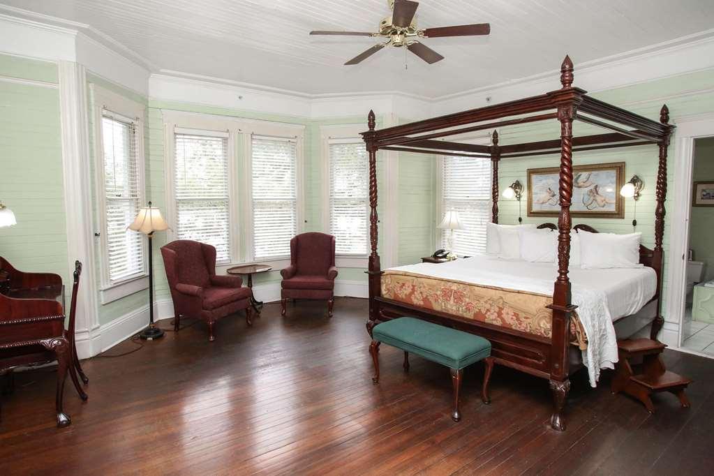 Coombs Inn & Suites Apalachicola Bagian luar foto