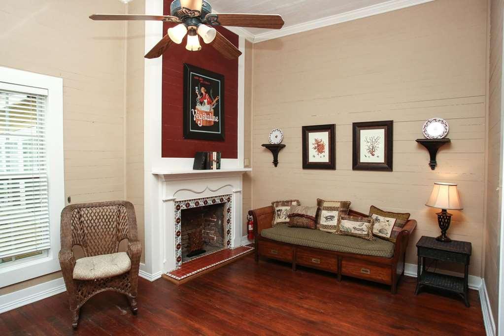 Coombs Inn & Suites Apalachicola Bagian luar foto