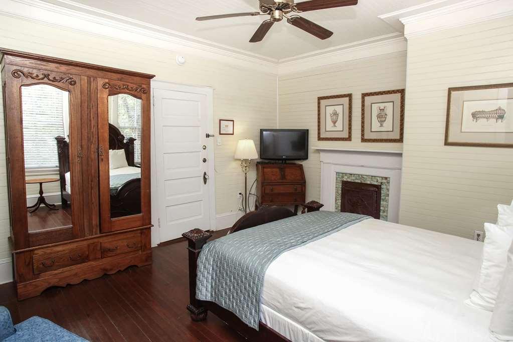Coombs Inn & Suites Apalachicola Bagian luar foto