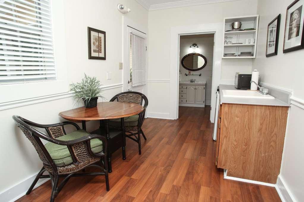 Coombs Inn & Suites Apalachicola Bagian luar foto