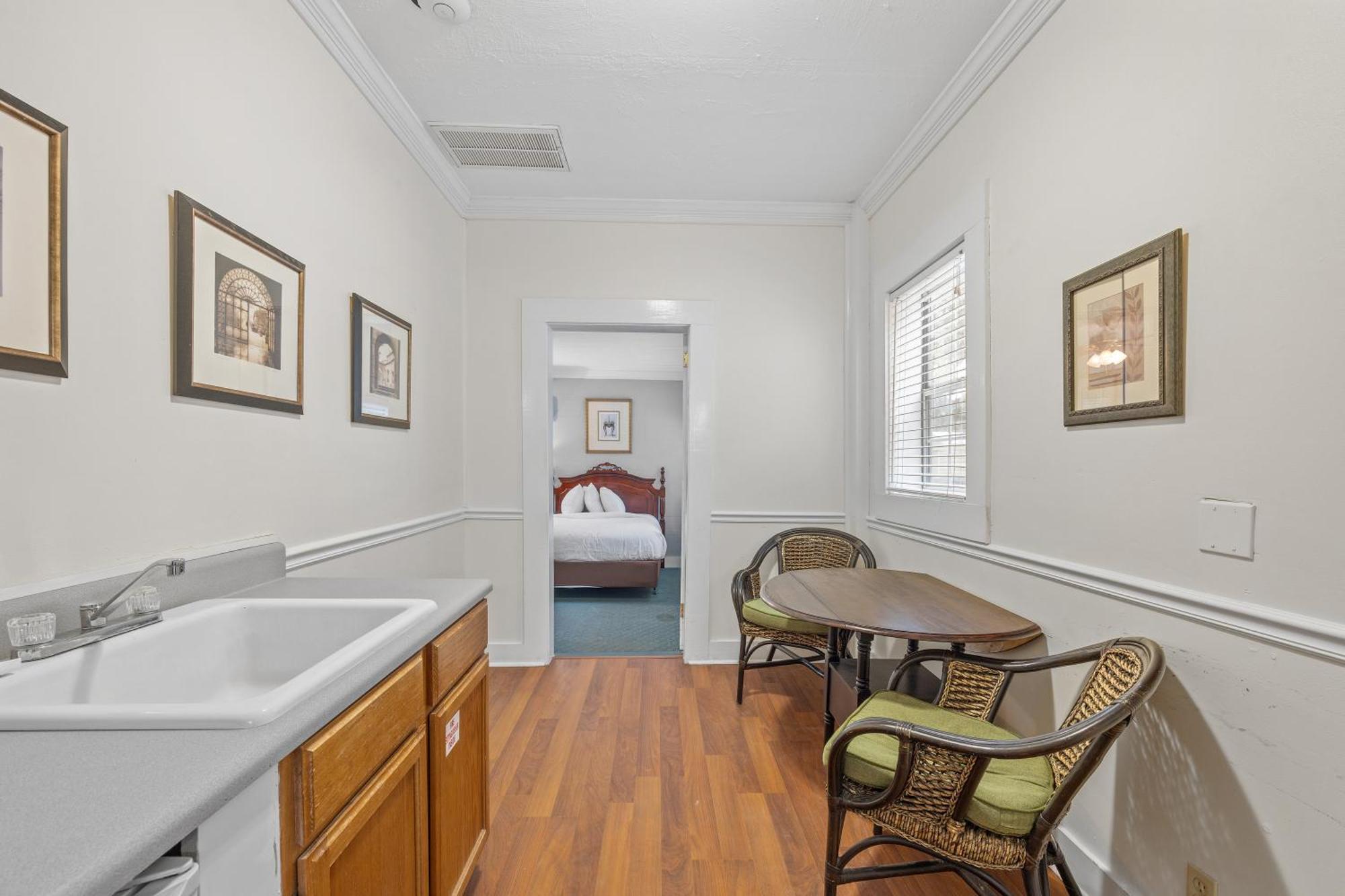 Coombs Inn & Suites Apalachicola Bagian luar foto