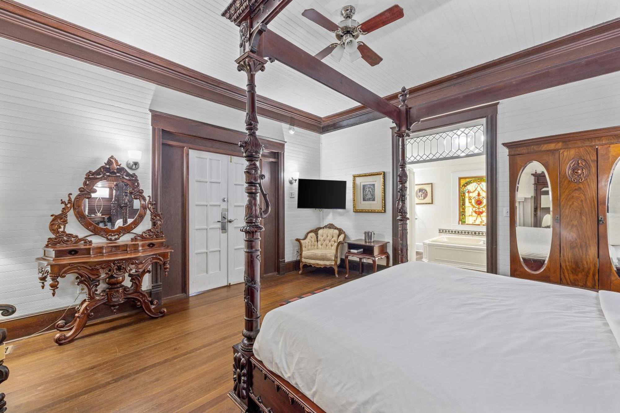 Coombs Inn & Suites Apalachicola Bagian luar foto