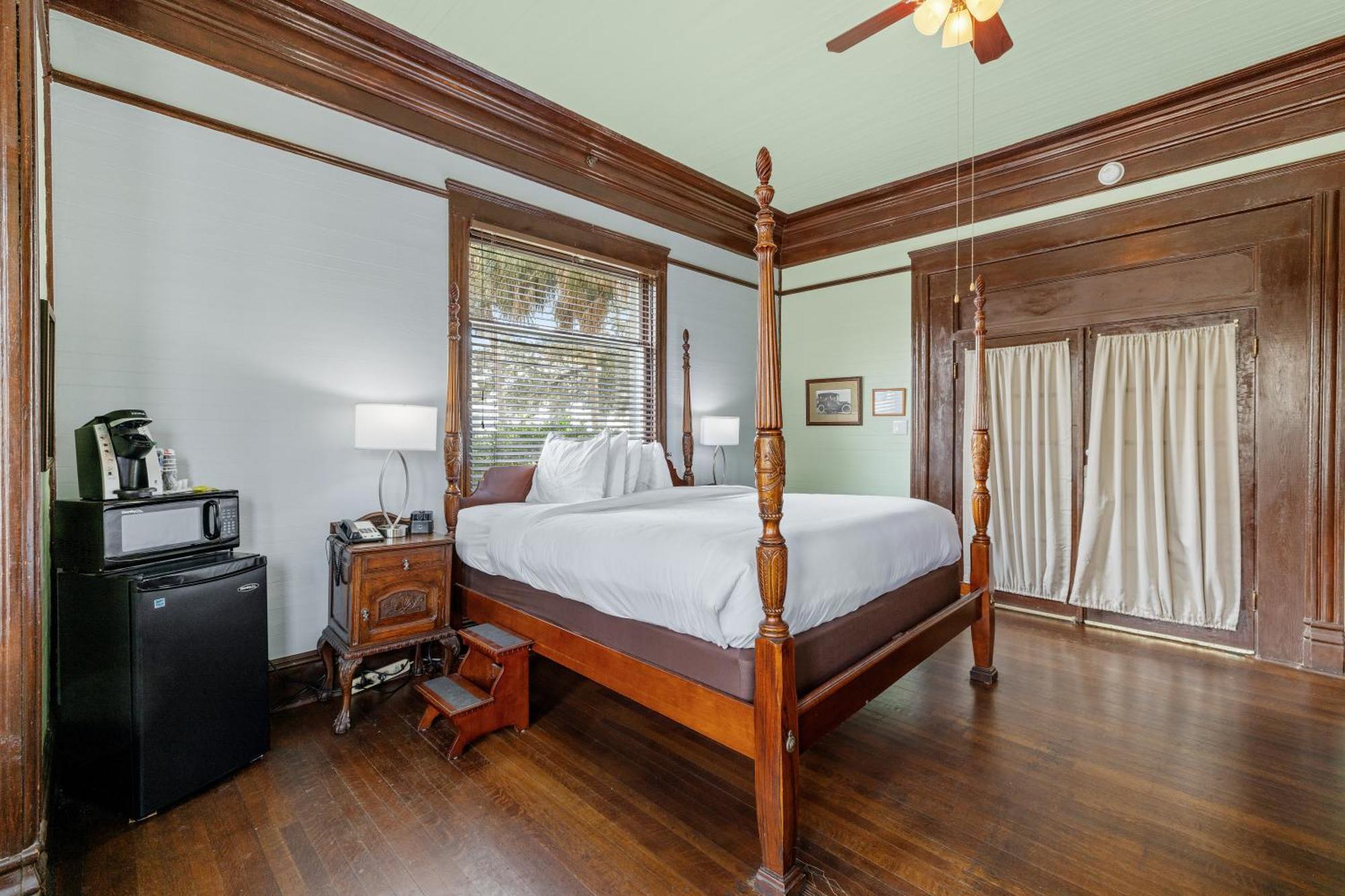Coombs Inn & Suites Apalachicola Bagian luar foto
