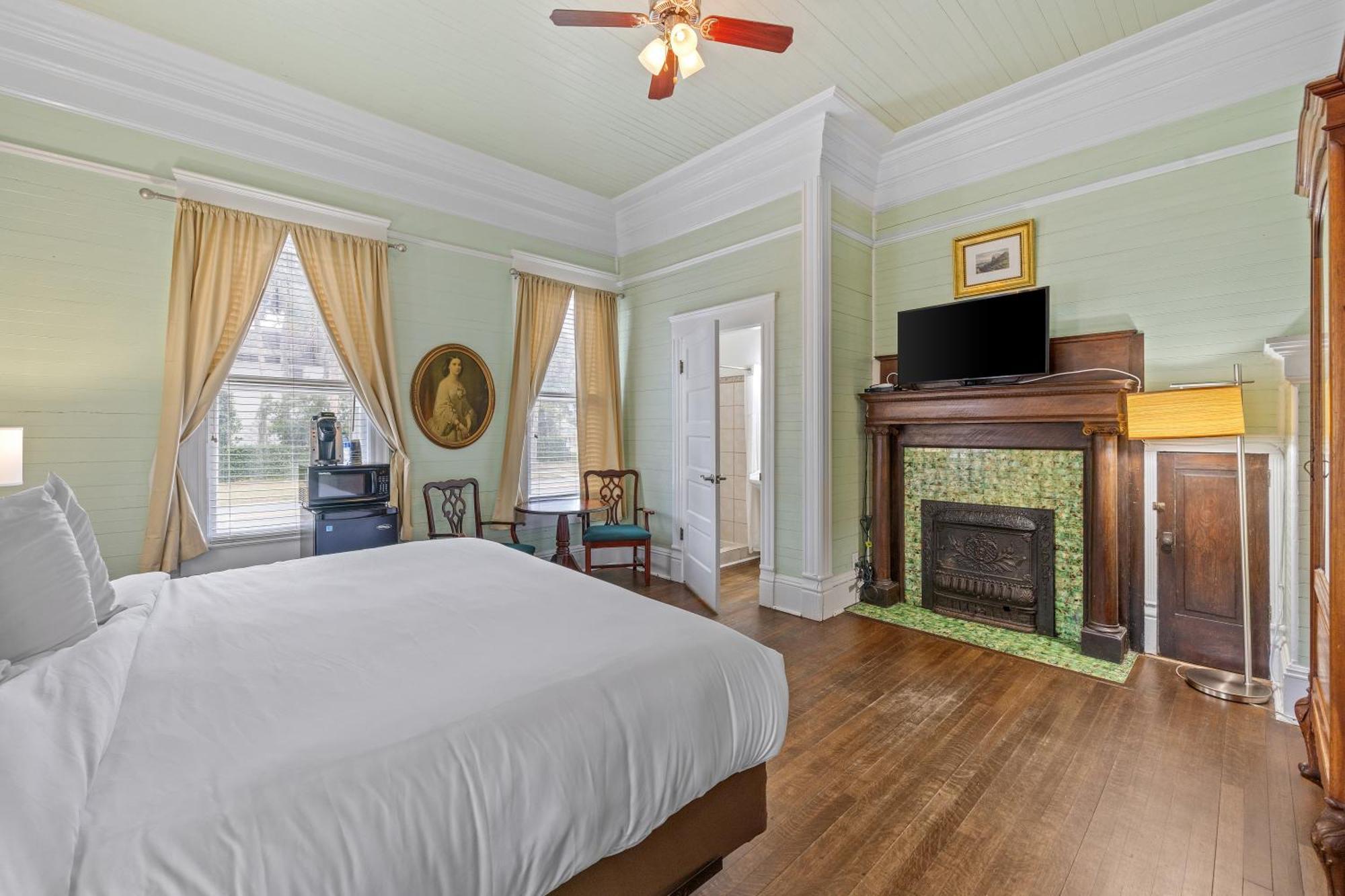Coombs Inn & Suites Apalachicola Bagian luar foto