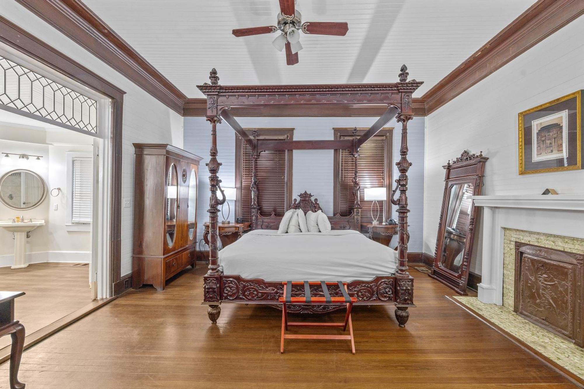 Coombs Inn & Suites Apalachicola Bagian luar foto