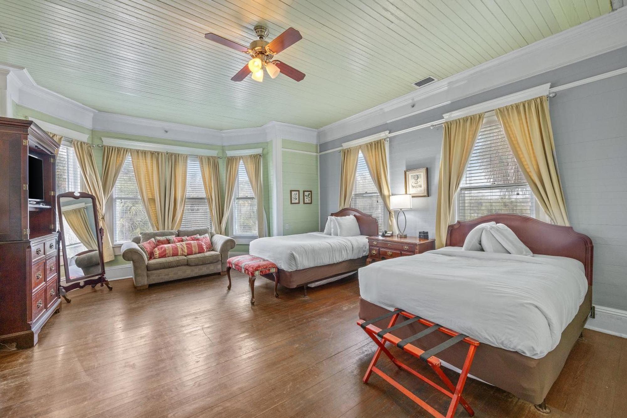 Coombs Inn & Suites Apalachicola Bagian luar foto